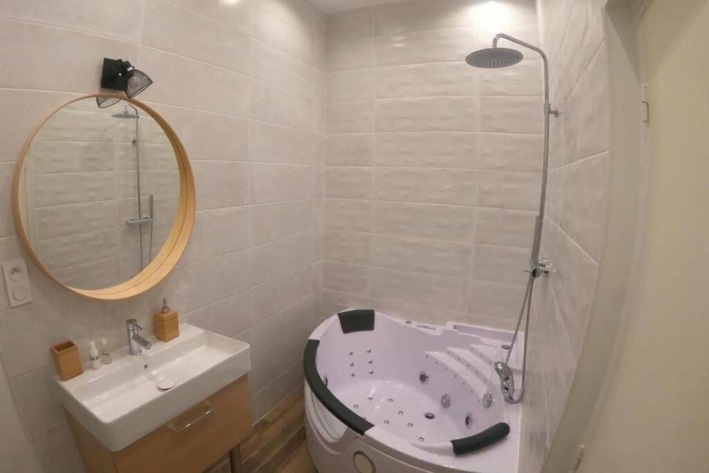 维勒班L'Escapade De Lyon, Charpennes, Jacuzzi Et Emplacement Ideal公寓 外观 照片